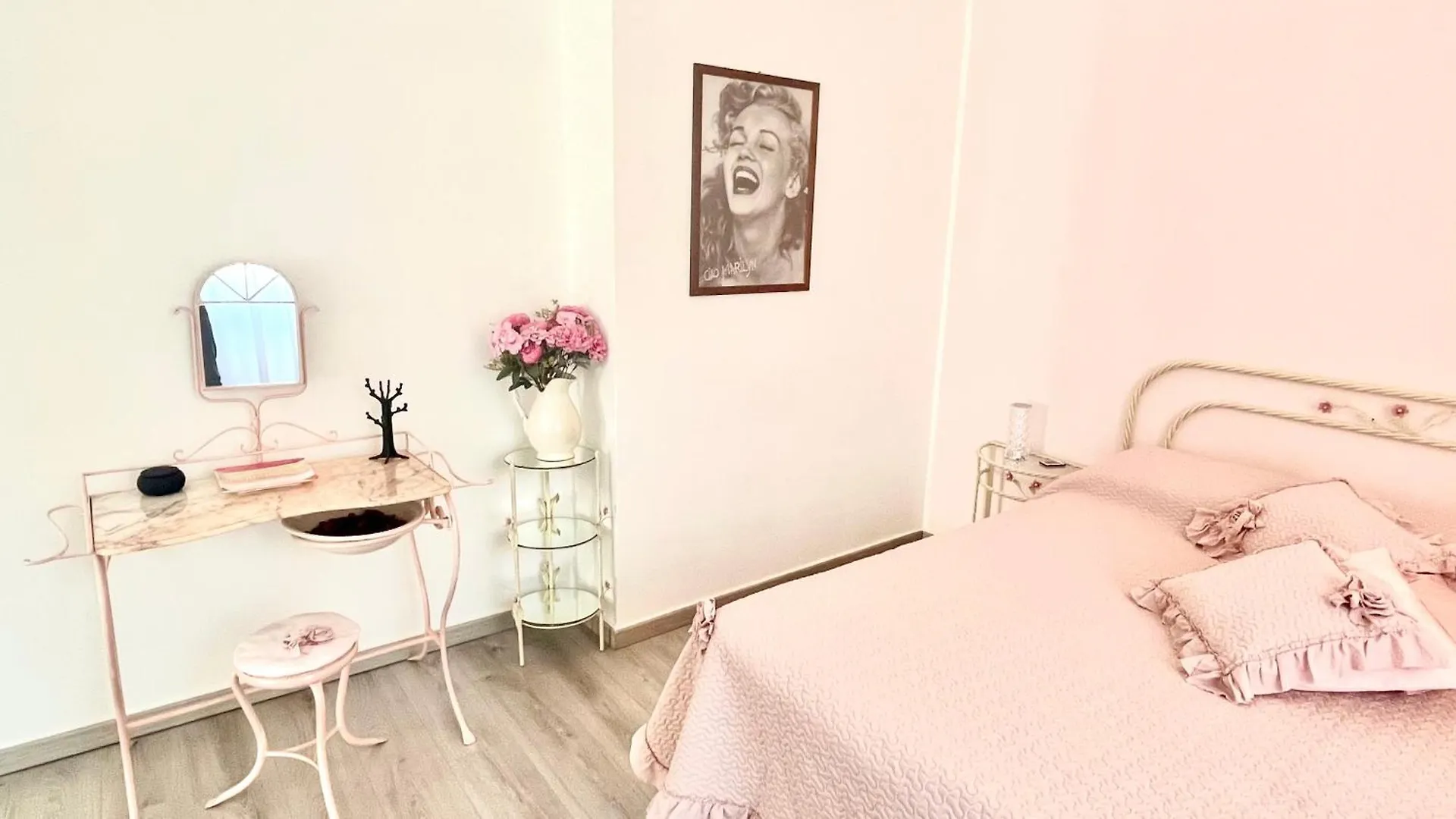 ナポリLa Casa Di Marilynアパートメント アパート ナポリ